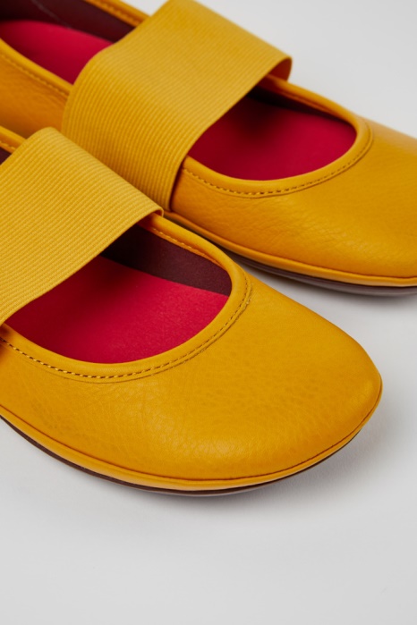 Ballerines Droites En Cuir Jaune Pour Femme Exclusive Camper Be
