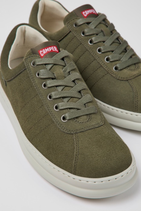 Baskets Camper Be Runner En Nubuck Vert Exclusivités Pour Hommes